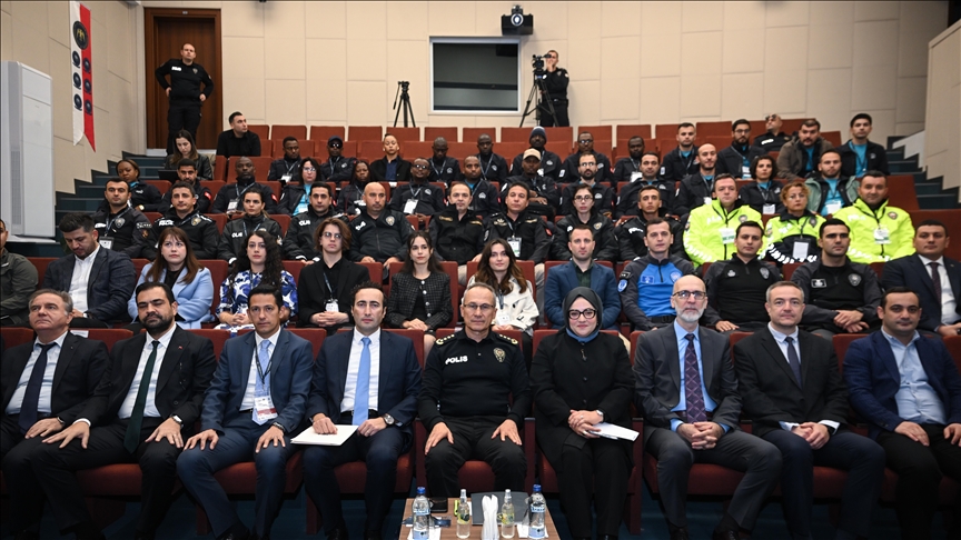 الأناضول تطلق دورة "المراسل الحربي" بنسختها الـ28