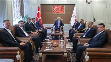 TBMM Başkanı Kurtulmuş, Adıyaman'da temaslarda bulundu