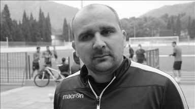 Trener Radničkog iz Kragujevca Žižović preminuo tokom utakmice Superlige Srbije