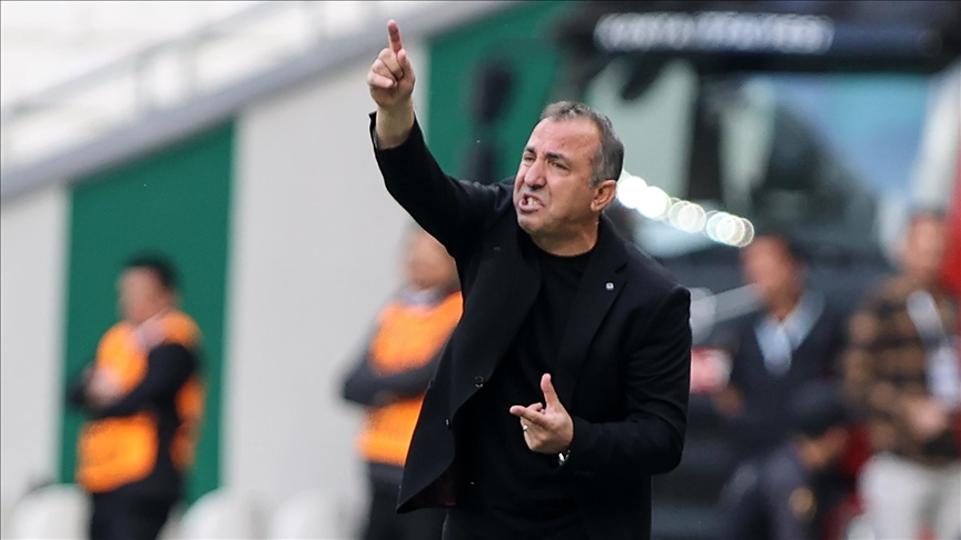 Konyaspor'da Recep Uçar dönemi iç saha yenilgileriyle sona erdi 