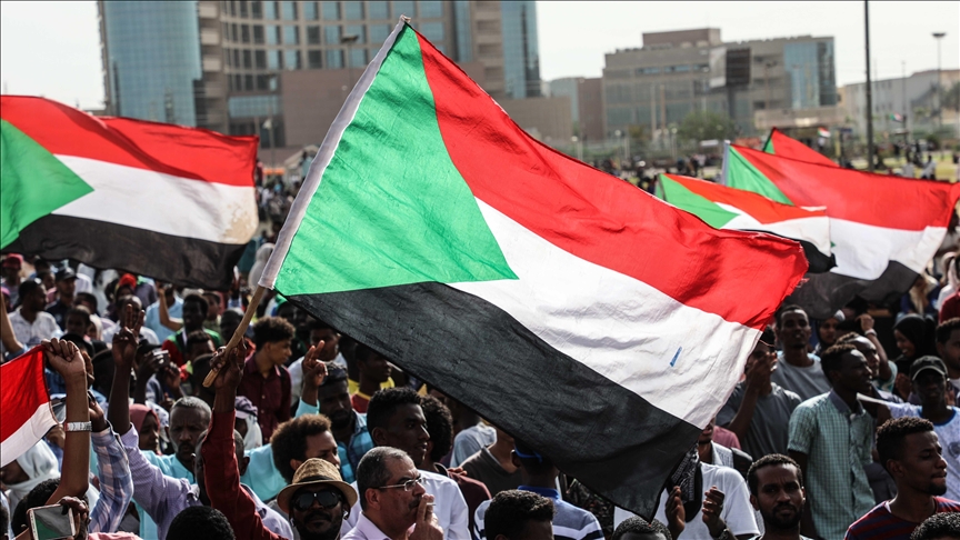 Le ministre soudanais de la Défense appelle à une mobilisation massive contre les forces paramilitaires FSR