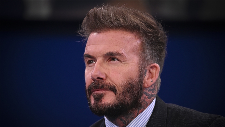 Eski İngiliz futbolcu Beckham'a şövalye ünvanı verildi