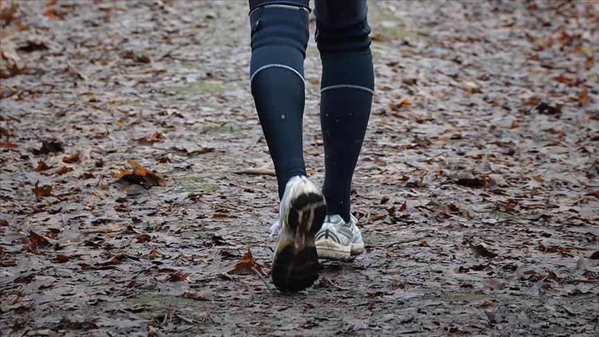 Modest daily walking may slow Alzheimer’s progression, 14-year study finds