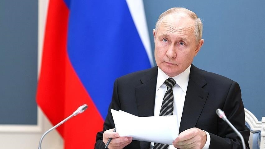 Putin orders logistics hubs on China, North Korea borders