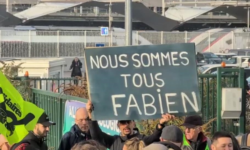 Rassemblement de cheminots à Paris après la convocation policière d’un syndicaliste