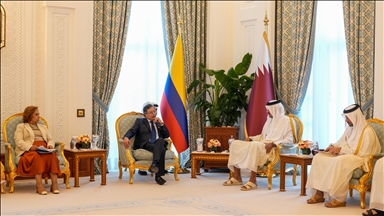 پیشنهاد رئیس‌جمهور کلمبیا به امیر قطر برای میانجی‌گری در تنش‌های نظامی کارائیب