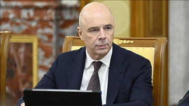 Силуанов: РФ и КНР практически полностью перешли на расчеты в национальных валютах