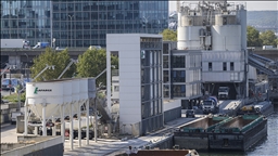 Fransız çimento devi Lafarge'ın "terör örgütünü finanse etmekten" yargılandığı dava başladı