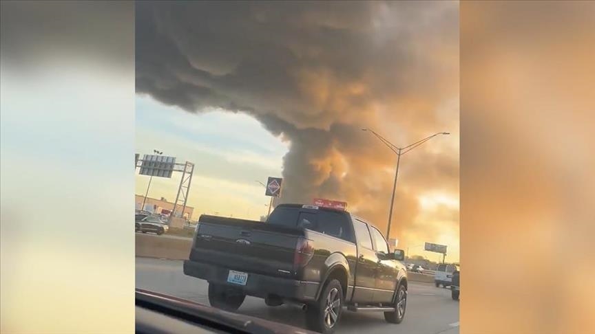 At least 9 killed in UPS cargo plane crash in Kentucky