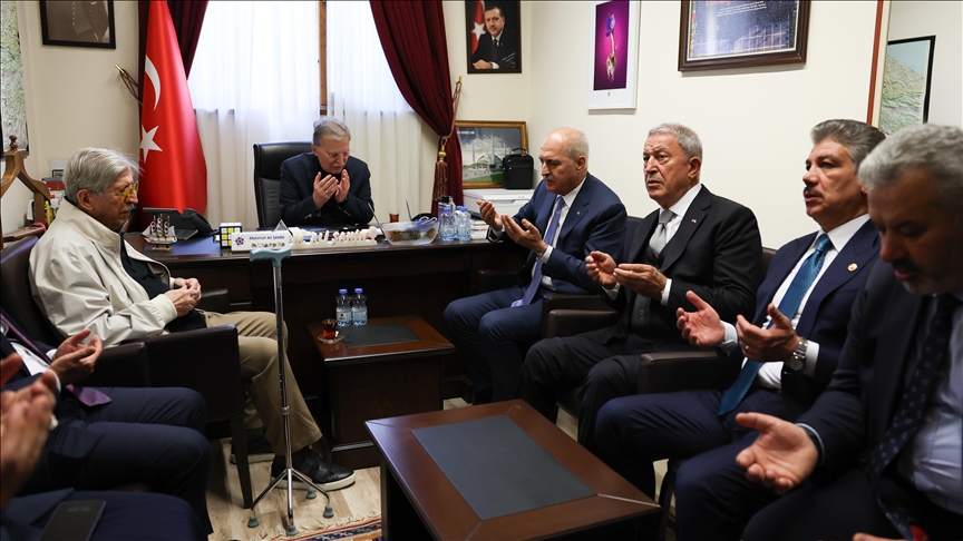 TBMM Başkanı Kurtulmuş'tan Cumhurbaşkanlığı YİK üyesi Mehmet Ali Şahin'e taziye ziyareti