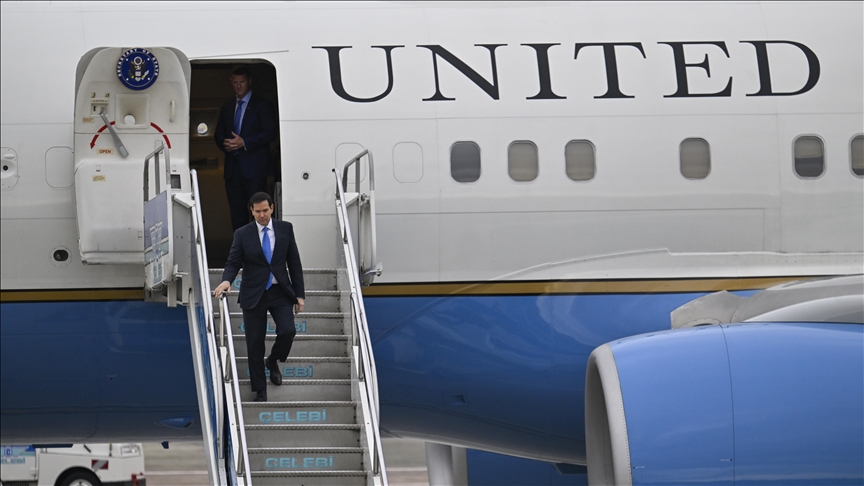 Top US diplomat meets with Cuban dissident in Washington, DC