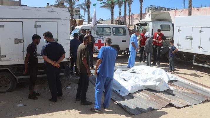 غزة.. إسرائيل تسلم جثامين 15 فلسطينيا عبر الصليب الأحمر