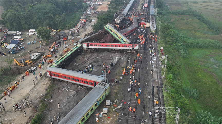 Death toll in India train accident rises to 11
