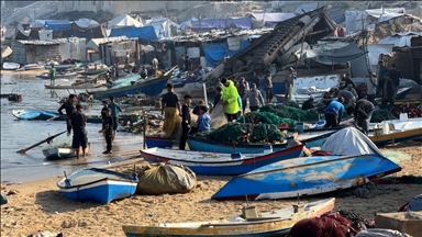 Палестинские рыбаки в Газе выходят в море, несмотря на угрозы Израиля