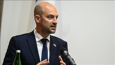 Paris poursuit les discussions avec Alger pour la libération de Boualem Sansal et Christophe Gleizes