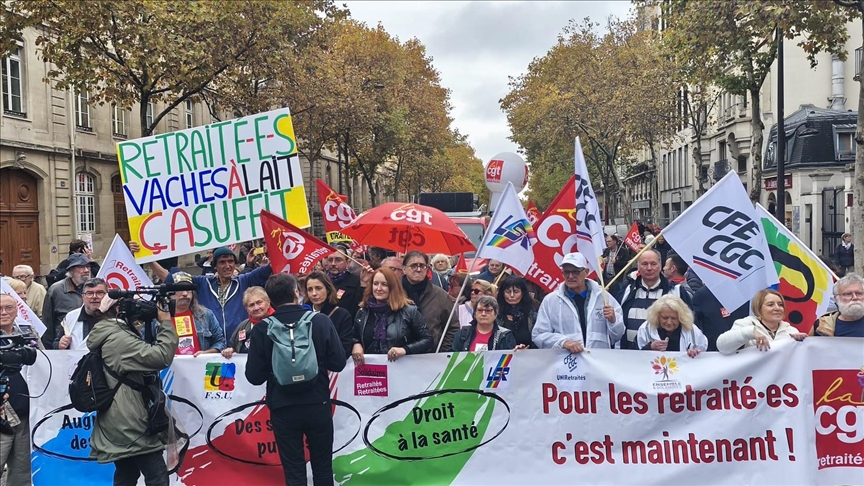 France : les Parisiens dans les rues pour défendre le pouvoir d’achat des retraités