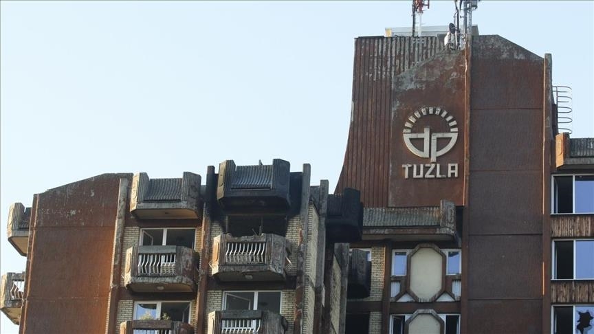 Pas zjarrit në Tuzlla: 15 pacientë në spital, katër në ventilim mekanik