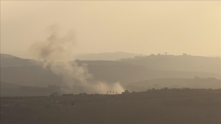 لبنان.. جيش إسرائيل يلقي منشورات تحريضية وأهالي بلدات جنوبية ينزحون 