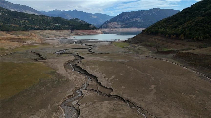 Грција се соочува со сè поголем недостиг на вода, најкритична состојбата во Атина и околните области