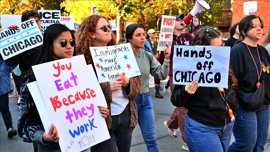Chicago: une juge fédérale dénonce les abus des agents fédéraux de l’immigration 