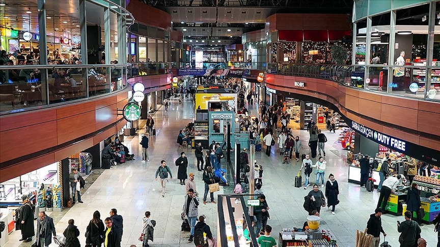 Balafirgehên li seranserê Tirkiyeyê di 10 mehan da xizmet dan 211 milyon rêwiyî