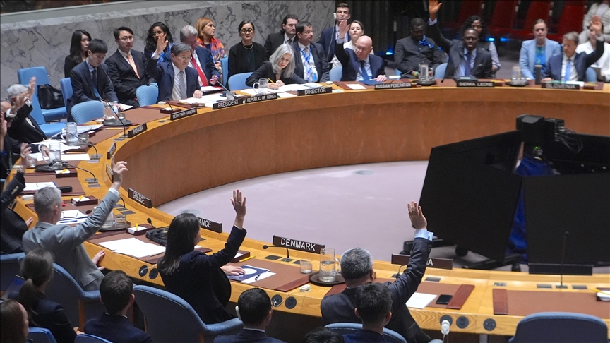 ONU: les sanctions levées contre al-Charaa et Khattab