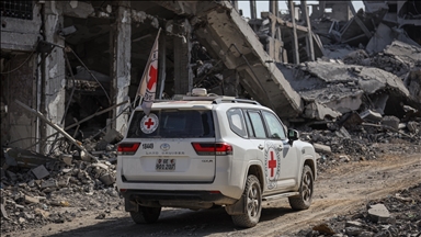 Le Hamas remet les prisonniers d’un autre prisonnier israélien dans le cadre de l’accord de cessez-le-feu à Gaza