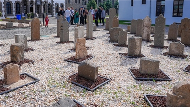 Diyarbakır'da "Medeniyetler Mezarlığı" sergisi ziyaretçilerle buluştu