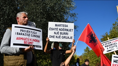 Shqipëri, protestë kundër projektligjit "Për barazinë gjinore"