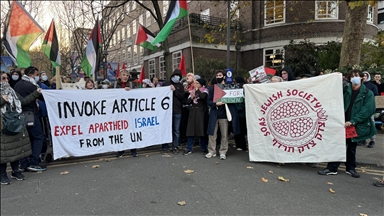 Universidad británica exige el debido proceso para su exalumno Sami Hamdi, detenido en Estados Unidos.