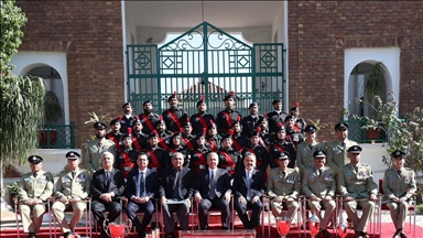 وزير الداخلية التركي يشارك في حفل تخريج شرطة بباكستان