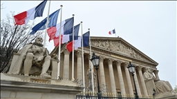 France / Visite de l’Assemblée : réactions en chaîne islamophobes en raison de la présence de jeunes filles voilées 