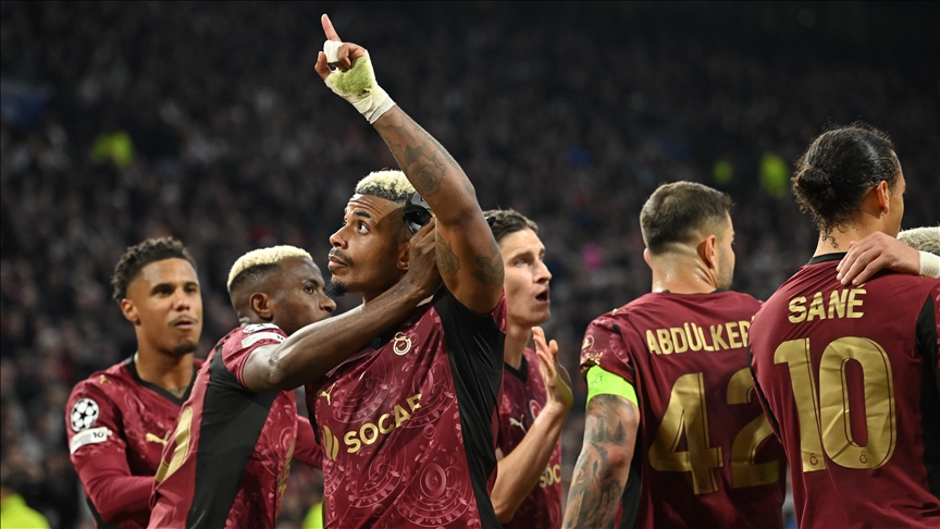 Galatasaray "Devler Ligi"nde rotayı ilk 8'e çevirdi