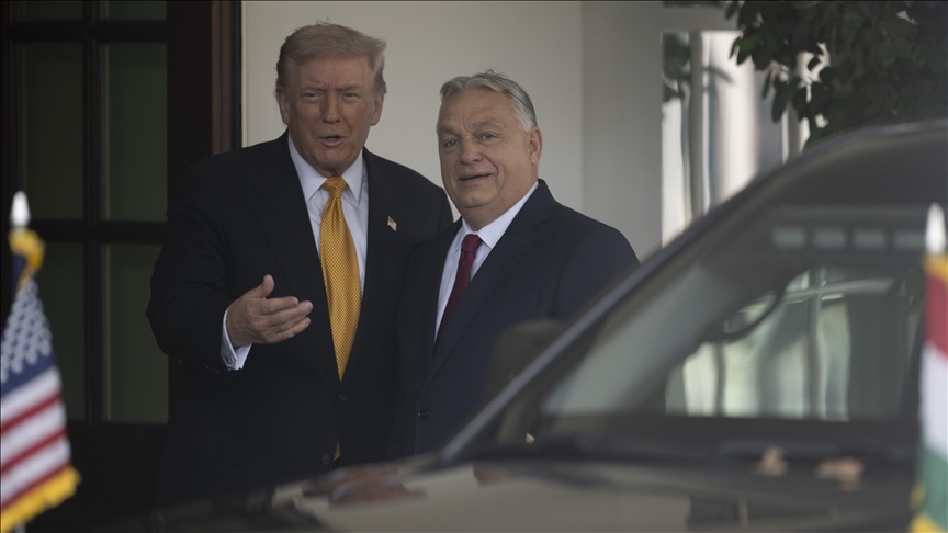 Trump po shqyrton lëshim të mundshëm për Hungarinë që të vazhdojë të blejë naftë ruse