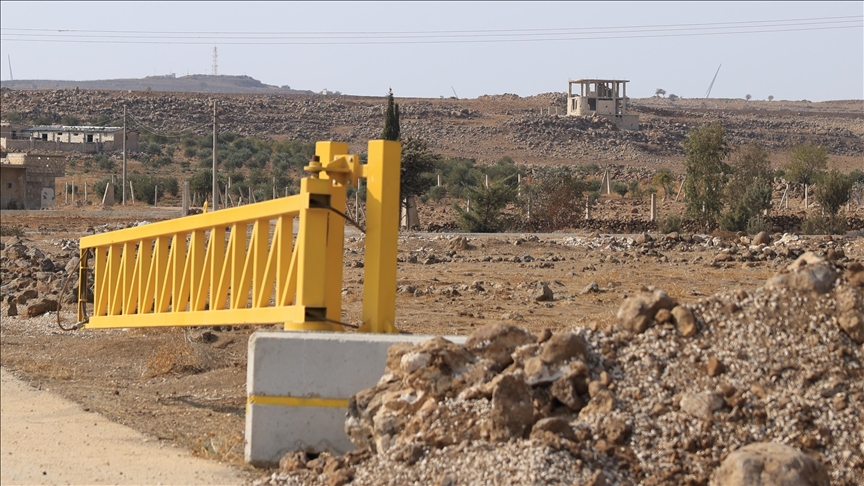 Ushtria izraelite vazhdon shkeljet ndaj sovranitetit të Sirisë  bastis fshatin në provincën Kuneitra