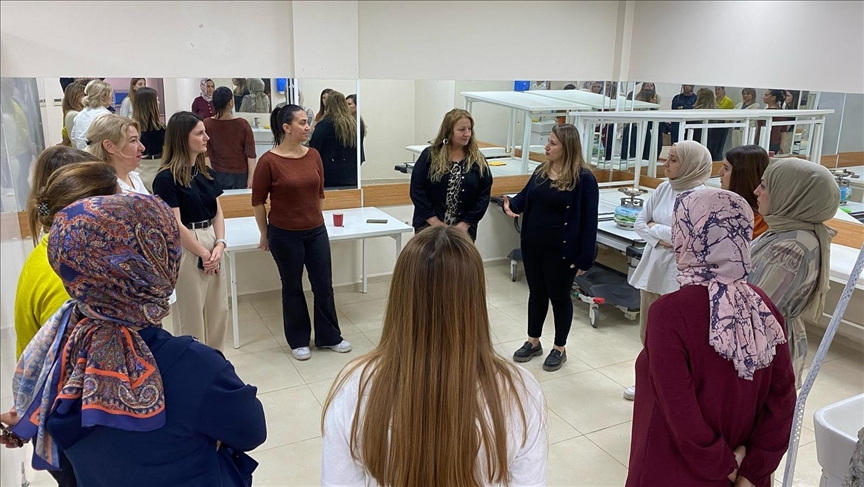 Aile ve Sosyal Hizmetler Bakanlığının “Modüler Aile Eğitim Programı” 42 ilde daha uygulanmaya başlandı