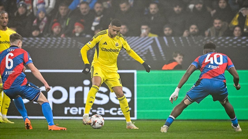 Fenerbahçe, UEFA Avrupa Ligi'nde Viktoria Plzen ile 0-0 berabere kaldı