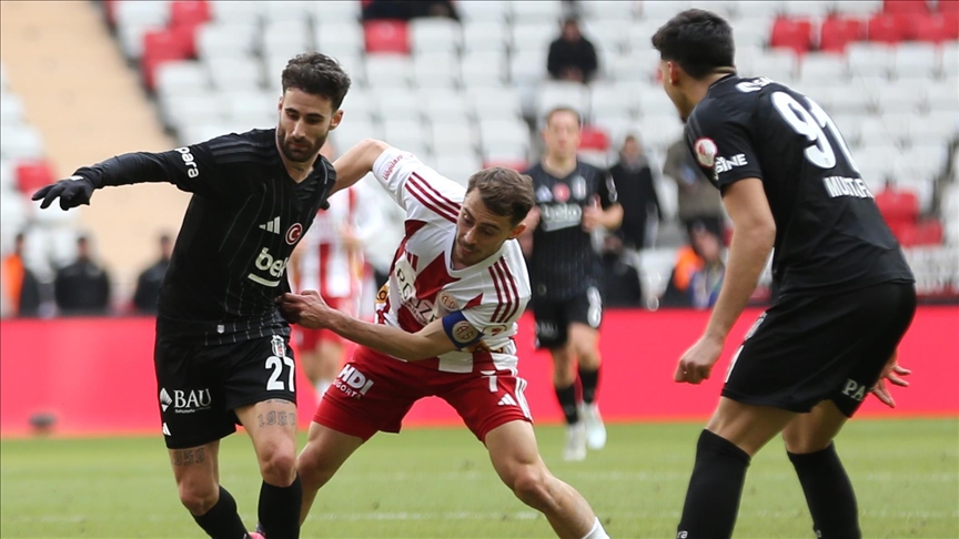 Beşiktaş Antalyaspor deplasmanında | SÜPER LİG CANLI MAÇ ANLATIMI