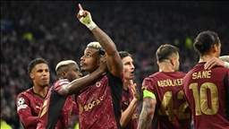 Galatasaray "Devler Ligi"nde rotayı ilk 8'e çevirdi