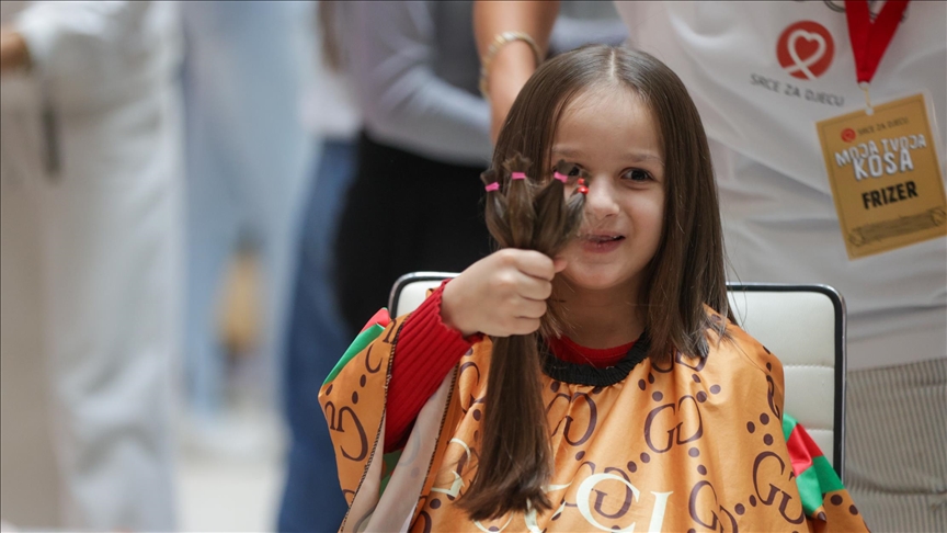 BiH: U Sarajevu humanitarna akcija darivanja kose za djecu oboljelu od raka