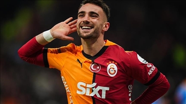 Fıtık operasyonu geçiren Galatasaraylı futbolcu Akgün'den açıklama: Sahalara dönmek için sabırsızlanıyorum