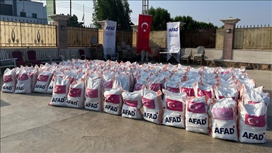 "أفاد" التركية تقدم مساعدات غذائية لأسر نازحة في السودان