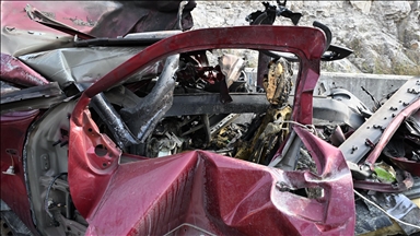 إسرائيل تقتل شقيقين بقصف سيارتهما شرقي لبنان