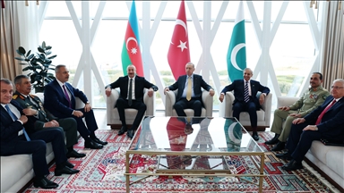 Presidenti turk takon liderët e Azerbajxhanit dhe Pakistanit në Baku