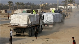 Конвои со ограничени количини хуманитарна помош продолжуваат да влегуваат во Газа
