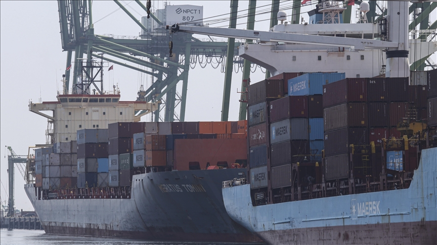 China suspends part of its controls on exports of dual-use items to US