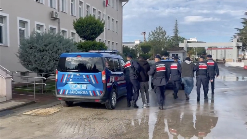 Siber suçlarla mücadele kapsamında gözaltına alınan zanlılardan 53'ü tutuklandı