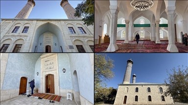 Karabağ'daki tarihi Cuma Mescidi işgalin sonlandırılmasının ardından onarılarak yeniden ibadete açıldı