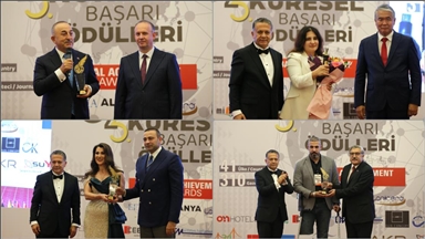 "5. Küresel Başarı Ödülleri" ile "İsmail Gaspıralı Onur Ödülleri" Antalya'da sahiplerini buldu
