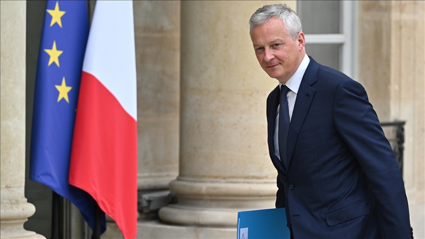 French opposition denounces former economy minister's secret letter to Macron on state finances